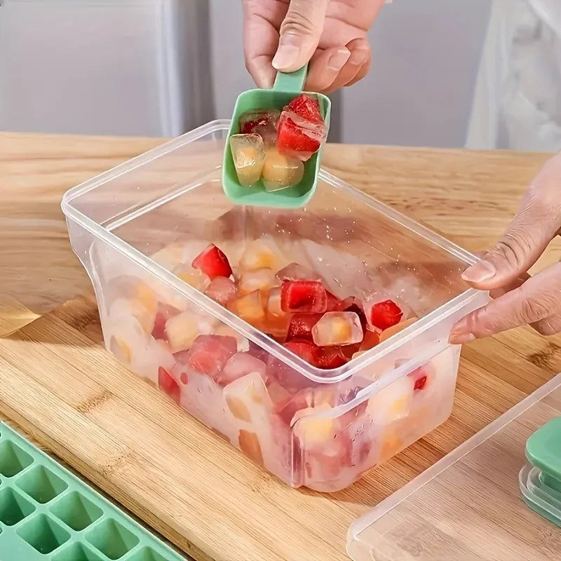 Chill & Store Ice Maker Set